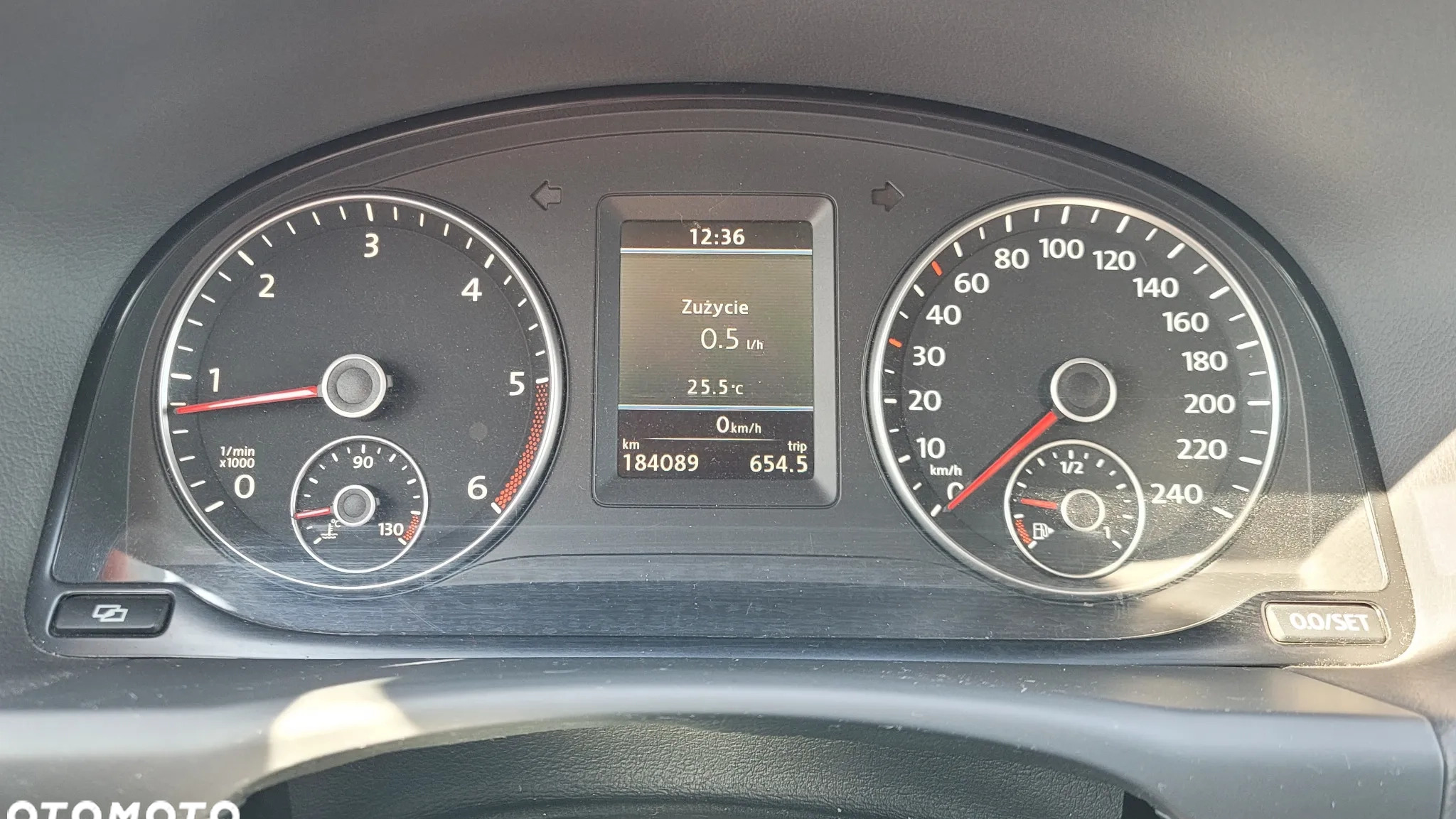 Volkswagen Touran cena 31300 przebieg: 184089, rok produkcji 2011 z Lubień Kujawski małe 191